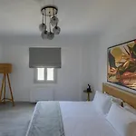 Marvarit Villa *