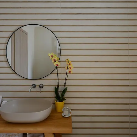 Marvarit Villa Vóthon