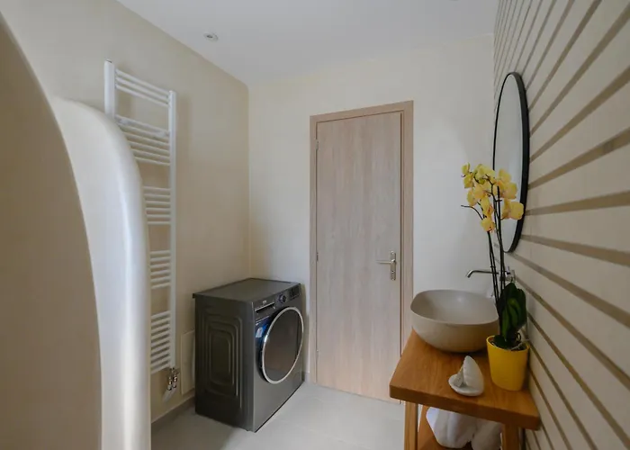 ヴィラ Marvarit *